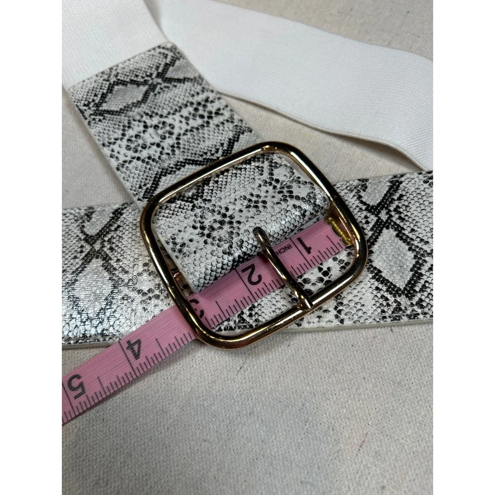 Women Snakeskin Print Wide Elastic Cinch Belt Gold Square Buckle IE6084SNK White